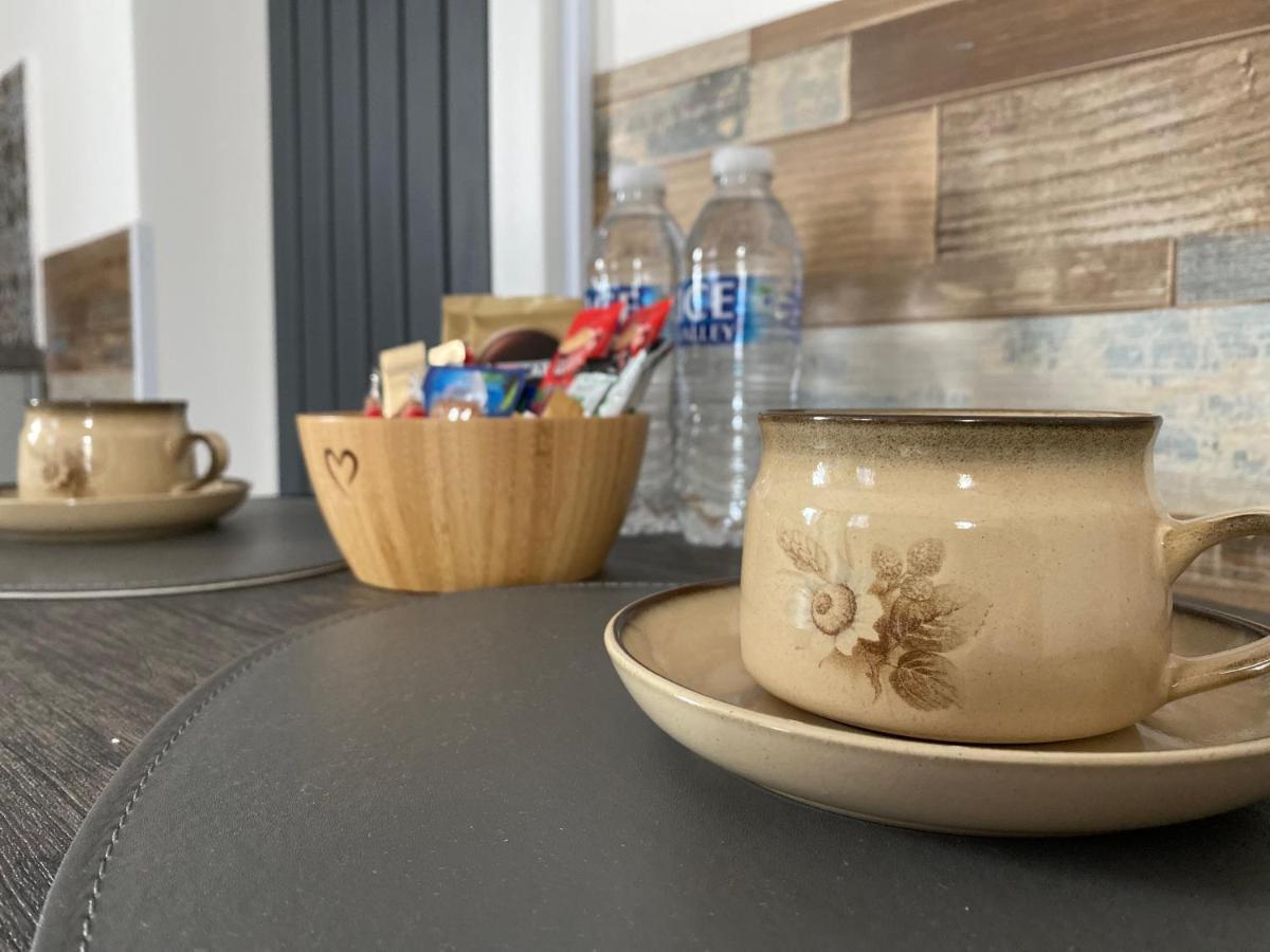 Cristina Modern Otel Horley Dış mekan fotoğraf